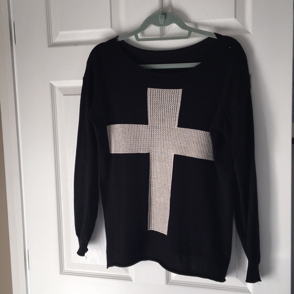 Brandy Melville cross sweater